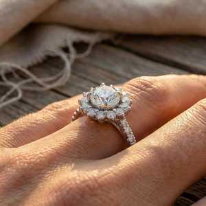 Bague Tournesol en Moissanite Taille Ronde, Style Floral Vintage avec Halo, Bijou Unique pour Mariage ou Promesse, en Argent 925, Cadeau de Mariage Raffiné - Product Image 4