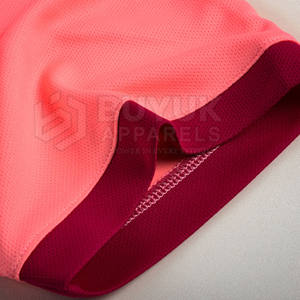 Uniforme de Fútbol, Ropa Deportiva 100% Poliéster Transpirable, Servicio Personalizado OEM ODM, Suministro al por Mayor - Product Image 3