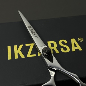 Tijeras de Peluquería Canina de Acero Inoxidable con Agarre Superior y Recubrimiento de Papel de Color Personalizado - Product Image 3