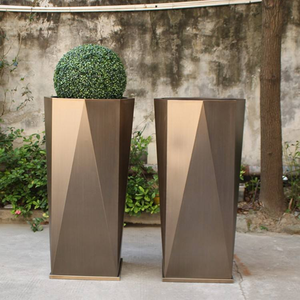 Pots à fleurs en métal octogonaux de style unique, grands bacs à plantes pour plantes d'extérieur, pot à fleurs décoratif, finition dorée, revêtement en poudre - Product Image 4