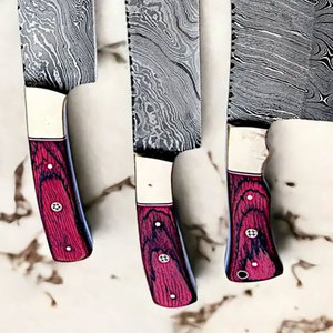 Ensemble de couteaux de cuisine en acier Damas faits à la main, couteaux de cuisine professionnels avec un motif unique et un design durable pour la maison - Product Image 6