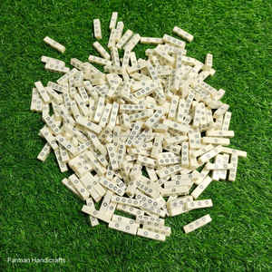 Dado de 4 caras hecho a mano con hueso de búfalo blanco, ecológico, accesorio de juego a precio económico - Product Image 4