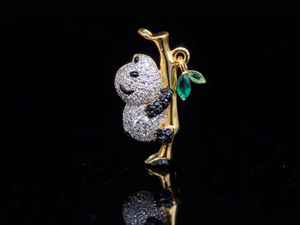 Cute Animal <b>Pendant</b> With Round Brilliant Cut Diamonds In 18K <b>Solid</b> <b>Gold</b> Micro Insert Themed Charm Unisex Gift - Product Image 3
