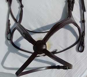 บังเหียนหนังพรีเมียมสำหรับม้า บังเหียนแบบเม็กซิกัน ราคาขายส่งที่ดีที่สุด ผลิตตามขนาดที่กำหนด - Product Image 2