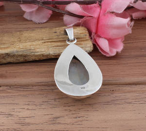 Collar de Piedra Lunar Arcoíris Natural, Plata de Ley 925, Chapado en Platino Vintage, Gema de Fuego Azul de Calidad, Magia Lunar Plateada - Product Image 2