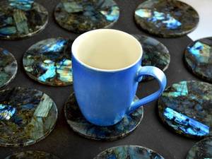 Posavasos Redondos de Labradorita Azul Natural, Posavasos de Piedra Pulida Únicos, Perfectos para Mesas de Café, Elegantes y Duraderos - Product Image 6