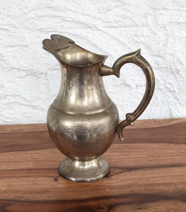 Carafe vintage en laiton de haute qualité avec finition polie pour la maison, les restaurants et les hôtels, pichet en métal pour l'eau - Product Image 1
