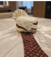 Turban Safa Royal Indien pour Marié avec Broche Perle Faite à la Main, Pagdi de Mariage pour Hommes, Vente en Gros