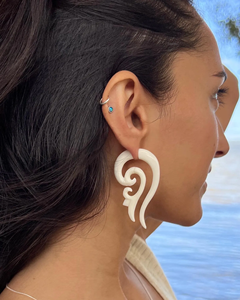 Pendientes de Hueso Natural Hechos a Mano, Ecológicos, Estilo Tribal Boho, Regalo Empresarial, Joyería de Moda - Product Image 3