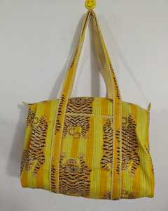 ราคาขายส่ง ชุดกระเป๋าทำมือแบบกำหนดเองได้ กระเป๋าสะพายไหล่สำหรับผู้หญิง กระเป๋าผ้าฝ้ายสำหรับใช้ในชีวิตประจำวัน กระเป๋าแบบมีซิป น้ำหนักเบา - Product Image 3