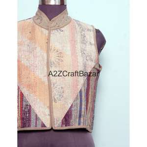 Chaleco de Algodón con Logotipo Estampado, Acolchado Kantha, Hecho a Mano, Estilo Boho, 100% Algodón Puro, Diseño Boho, Corte Regular para Mujer - Product Image 2