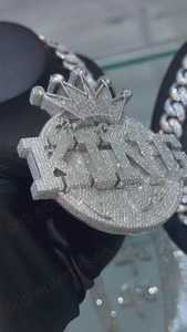 Pendentif personnalisé en forme de cercle avec initiale, style Hip Hop, en argent 925, entièrement serti de diamants Moissanite VVS, avec attache couronne, collier avec initiale - Product Image 3