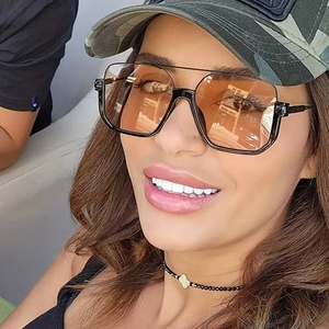 Nouveaux styles 2025 – Lunettes de soleil tendance en plastique, surdimensionnées, à double pont, de créateur, avec logo personnalisé, pour femmes et hommes - Product Image 2