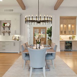 Lampadario Moderno Stile Fattoria Nero e Oro a 24 Luci, Grande Pendente a Candela da 95 cm per Tavolo da Pranzo, Design Esclusivo di Livi - Product Image 5