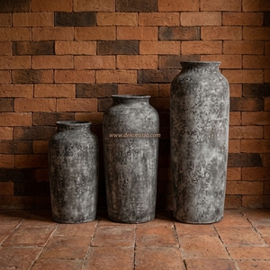 Vaso de Cerámica Rústico Vinculo S, Cilíndrico, Hecho a Mano, Color Gris Desgastado, Jarrón Alto Decorativo para Mesa, Venta al Por Mayor - Product Image 5