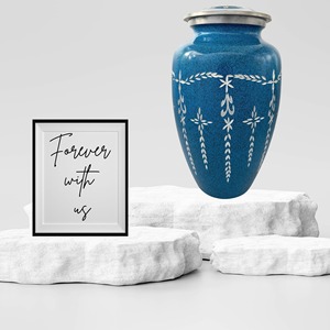 Urne funéraire blanche de haute qualité, gravée à la main, avec un design en émail bleu, capacité de 200 pouces cubes, style américain - Product Image 3