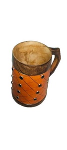 Chope à bière en bois gravée personnalisée faite à la main, avec cuir et cristal, cadeau pour les demoiselles d'honneur - Product Image 6