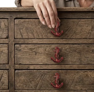 Tiradores de Gabinete de Hierro Fundido en Forma de Ancla Rojos, Diseño Moderno y Duradero para Cómodas, Bares de Casa y Decoración de Villas - Product Image 3