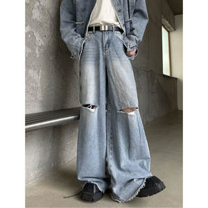 Conjunto de Mezclilla Vintage de 2 Piezas para Hombre y Mujer, Chaqueta Lavada con Degradado Retro Americano + Jeans de Diseñador Desgastados, Estilo Gótico Punk Urbano - Product Image 4