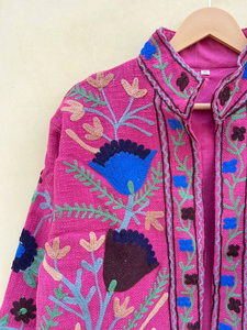 Veste kimono en velours faite à la main, broderie à l'aiguille Suzani |   Couette écologique respirante anti-rides à séchage rapide 100% automne/hiver - Product Image 3