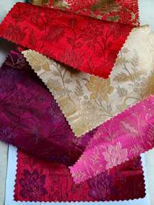 ผ้าแจ็คการ์ดลายดอกไม้สีชมพูปักลายดอกไม้สวยงาม - Product Image 2
