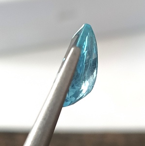 Piedra Preciosa Suelta de Aguamarina Azul Hielo Natural de 4.40 Quilates, Corte Pera Facetado, Translúcida - Product Image 5