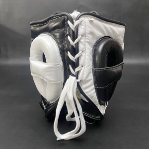 Casque de protection professionnel en cuir, imperméable et respirant, pour la boxe, l'entraînement et le MMA. - Product Image 6