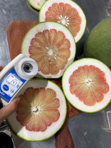 Pomelo/Pomelo Amarillo Fresco Orgánico de Vietnam con Sabor Dulce, Alta Calidad, 20cm, 1kg - Product Image 3