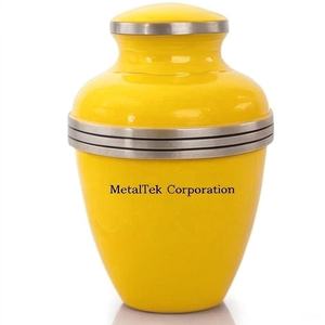 Urne funéraire jaune pour cendres, personnalisée, couleurs attrayantes et uniques, design moderne, décorative, urnes et pots funéraires en métal. - Product Image 6