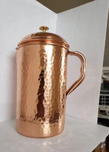 Ensemble de carafes en cuivre pour une esthétique de cuisine haut de gamme, service d'eau en métal avec verres, durable et réutilisable pour la cuisine et la salle à manger - Product Image 3