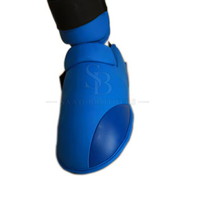 Espinilleras Deportivas de Cuero Transpirables y Ligeras con Amortiguación y Protección Integral para Entrenamiento, Running y Fútbol - Product Image 6
