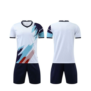Uniforme de Fútbol Personalizado Unisex, Transpirable, de Manga Corta, Sublimado, 100% Poliéster, Antibacteriano, Cuello en V, Cintura Elástica, Gratis - Product Image 4