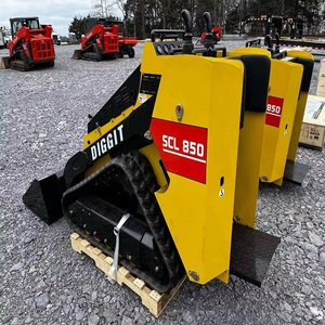 รถตักดินขนาดเล็กดีเซล Diggit SCL850 พร้อมบุ้งกี๋แบบเรียบ ระบบขับเคลื่อนแบบตีนตะขาบ พร้อมปั๊ม PLC และเครื่องยนต์ - Product Image 4