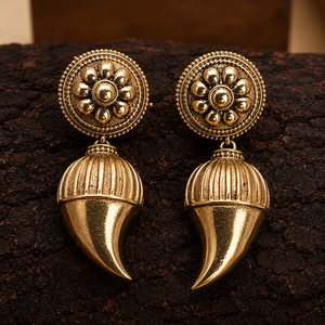 Boucles d'oreilles ethniques indiennes traditionnelles plaquées or antique en argent oxydé, vente en gros, fournisseur en vrac - Product Image 1
