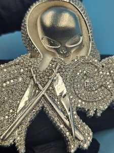 จี้รูปหัวกะโหลกประดับเพชรโมอิสซาไนต์ VVS เงินแท้ 925 ดีไซน์หรูหรา พร้อมใบรับรอง สไตล์ฮิปฮอป แร็ปเปอร์ ประดับอักษรย่อ - Product Image 3