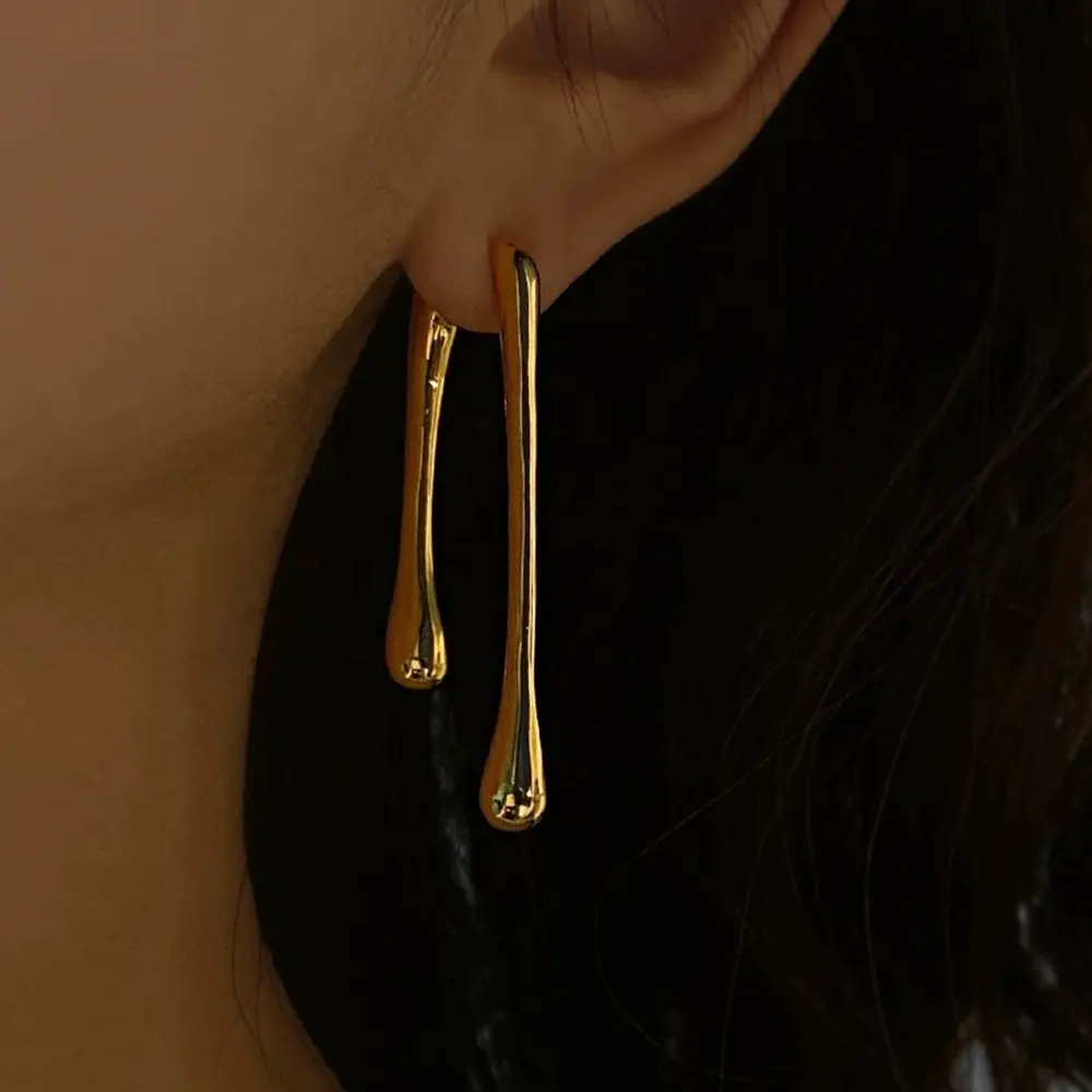 Flüssige unregelmäßige Linien vergoldete edelstahl Elegante Statement-Schmuck-Ohrringe Wassertropfen-Stängel-Ohrringe
