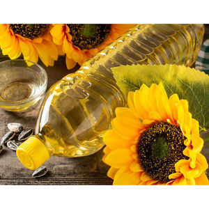 Huile de tournesol raffinée en vrac, qualité alimentaire, haute résistance à la chaleur, odeur neutre, adaptée à la production et à l'utilisation en restauration - Product Image 4