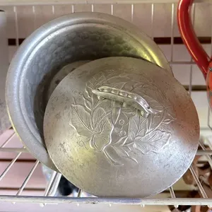 Bol en acier isolé avec couvercle |   Maintient les repas au chaud plus longtemps pour les dîners en famille et l'utilisation en extérieur - Product Image 2