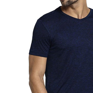 T-shirt en coton uni à col en V pour homme, style slim, design de haute qualité, personnalisable, tendance, vente en gros, avec logo. - Product Image 4