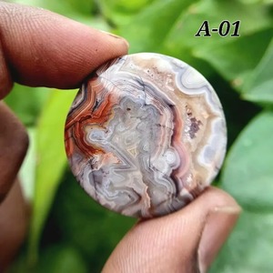 Cabochon en Agate Crazy Lace Naturelle Rare de Qualité Supérieure pour la Méditation, le Yoga, le Reiki, la Guérison, la Manifestation et la Fabrication de Bijoux - Product Image 3