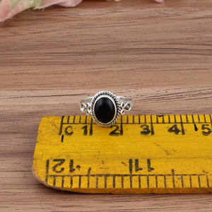Bague en Onyx Noir Naturel, Argent Sterling 925, Sertissage Délicat, Bijou Minimaliste de Mariage avec Pierre Précieuse Turquoise Taille Brillant - Product Image 2