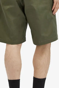 Shorts Bermuda Vert Olive Personnalisables pour Hommes – Taille Mi-Haute, Fermeture Boutonnée, Style Décontracté, Séchage Rapide, Poches et Tenue Décontractée - Product Image 3