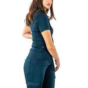 Nouvel ensemble de gommages spa unisexe, uniformes médicaux élégants et personnalisables pour infirmières, manches courtes, haute qualité, vente en gros pour hôpitaux - Product Image 4