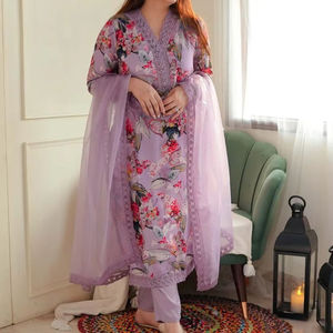 Ensemble Kurti et Dupatta Qunoot pour femme, élégant, multicolore, en georgette brodée, style indien pakistanais - Product Image 1
