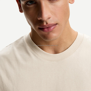 T-shirt Streetwear surdimensionné pour homme en 100% coton de qualité supérieure - Product Image 3