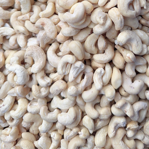 เม็ดมะม่วงหิมพานต์คุณภาพสูง ขายส่ง ผลิตภัณฑ์ออร์แกนิก เม็ดมะม่วงหิมพานต์ W180 W210 W240 ซานติโก บรรจุภัณฑ์แบบกำหนดเองได้ - Product Image 1