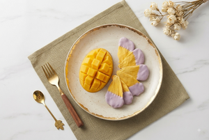 Mangue séchée tropicale avec poudre d'ube et chocolat noir 65% cacao pour une collation fruitée exotique et saine - Product Image 4