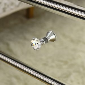 Comodino Flash Silver Mirror con tre cassetti, 22 pollici di larghezza x 16 pollici di profondità x 26,8 pollici di altezza - Product Image 5