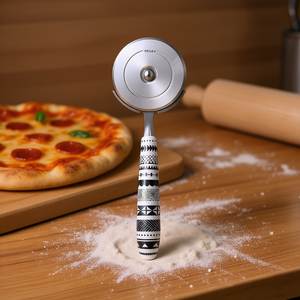 Cortador de Pizza Excelsa Italy Etnico de Acero Modelo 66106 19x1.5x6.3 Cm Multicolor - Product Image 1