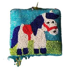 Monedero al por mayor con diseño de caballo bordado y cuentas, cartera pequeña con cremallera de cuentas de cristal azules para niños y niñas, para tarjetas y dinero. - Product Image 1